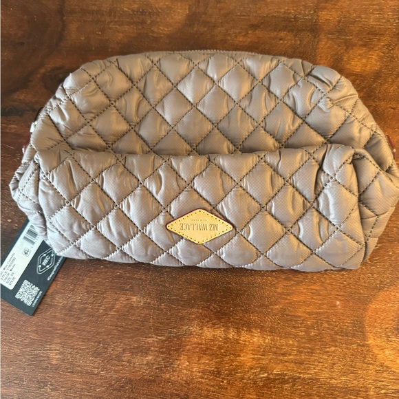 MZ Wallace Mauve Mica Cosmetic pouch NWT - Picture 3 of 4